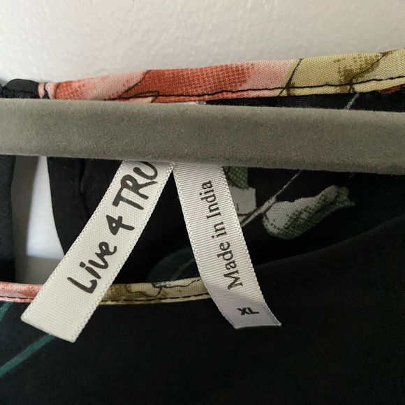 Cold Shoulder Blouse - Picture 3 of 4